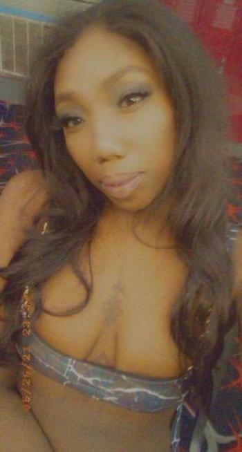 Bonnie b, 21  female escort, Corpus Christi