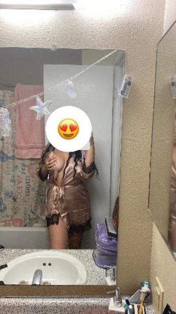 Magui, 24  female escort, Corpus Christi