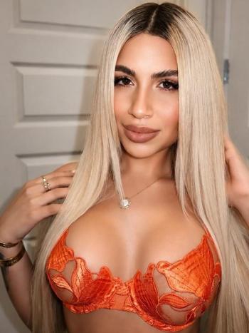 Claudia, 23  female escort, Corpus Christi