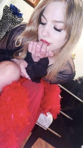 Molly , 28  female escort, Corpus Christi
